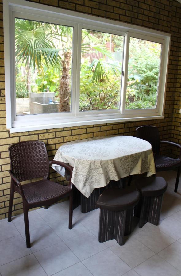 Tsikhierva Hotel Gagra Esterno foto