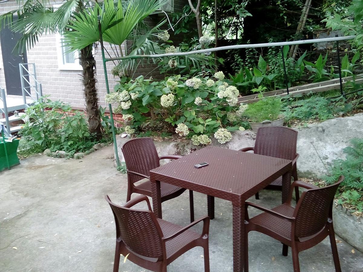 Tsikhierva Hotel Gagra Esterno foto